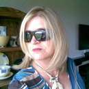 Kinky Trans Ready To Fulfill Your Fantasies With A Blowjob.